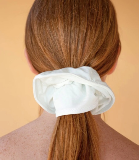 White eco-friendly scrunchies by Hara