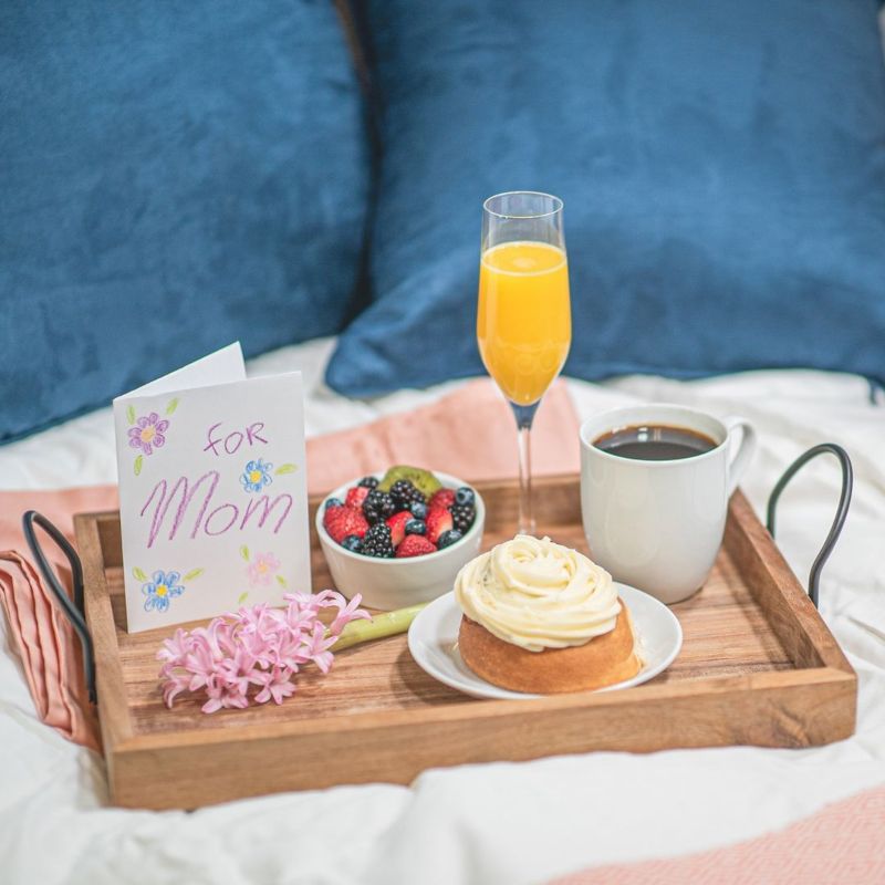 Mother's Day ideas - Breakfast in bed