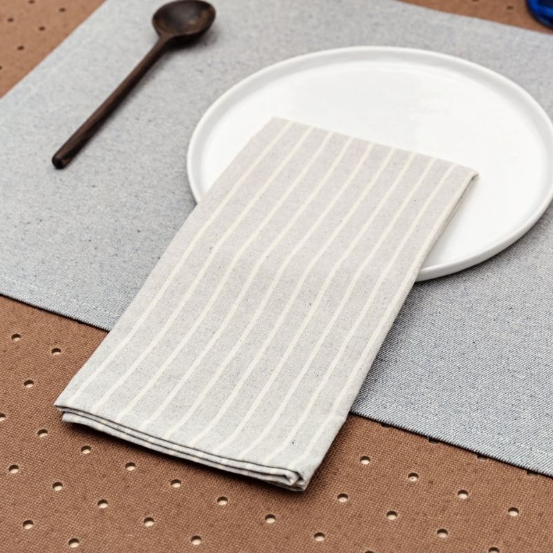 sustainable napkins by shades of green