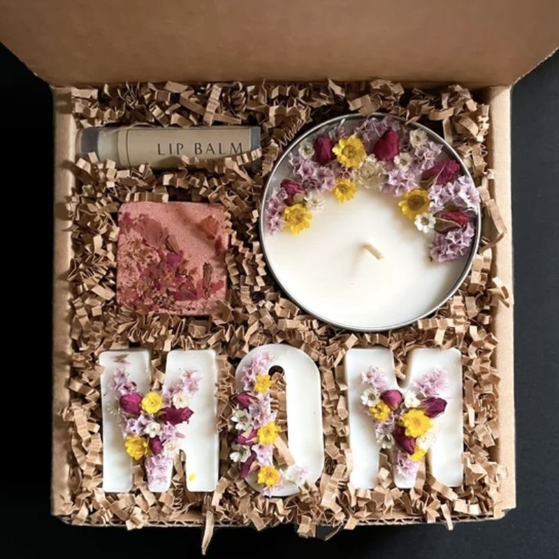 aromatherapy spa gift box; mother's day gift ideas