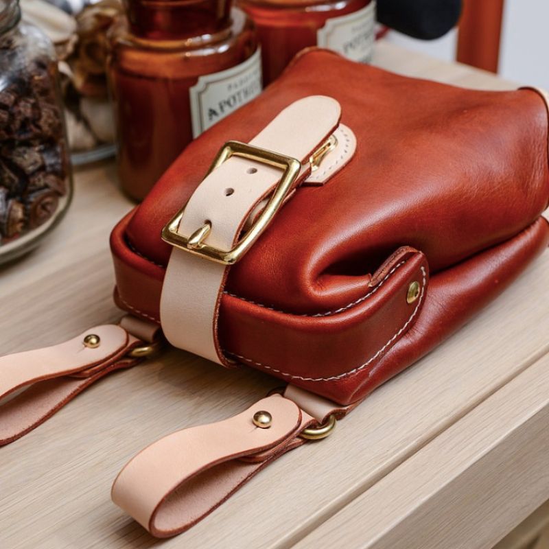 tan brown colored bag made of tea vegetable leather alternative