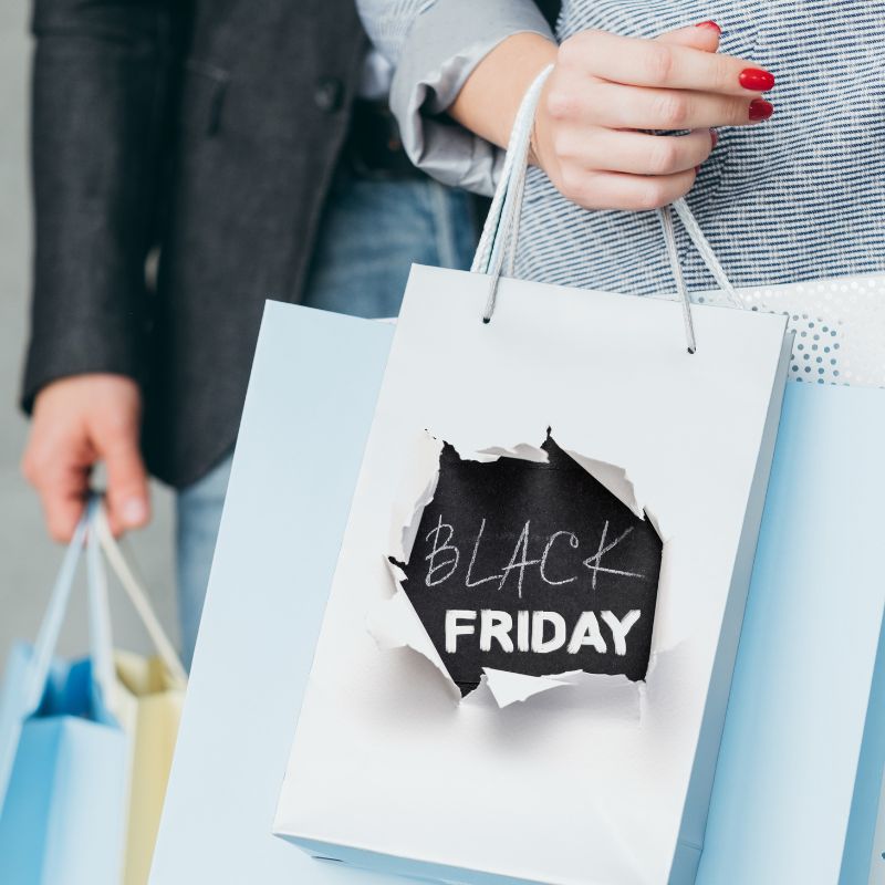 woman shopping black friday